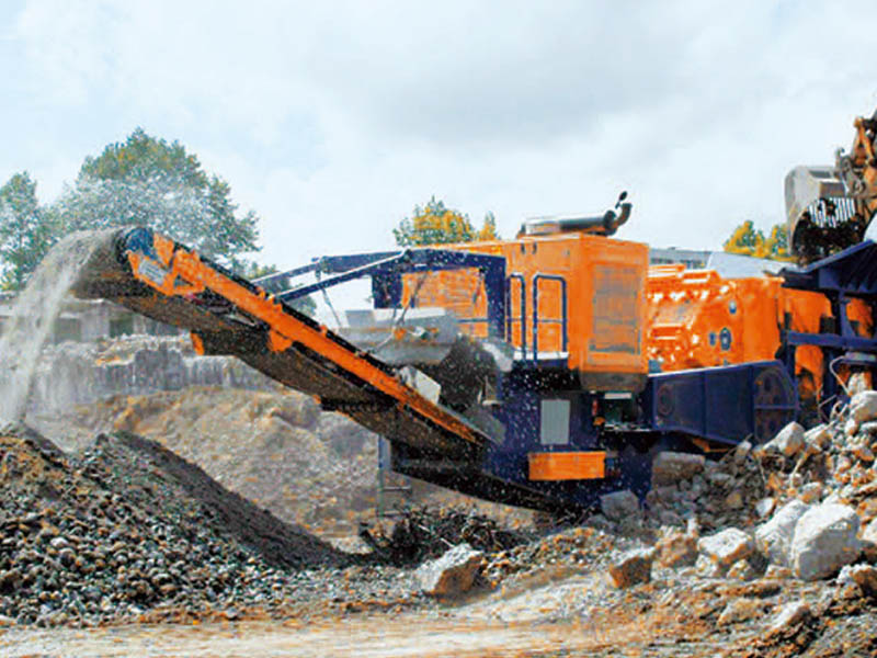 鵝卵石移動破碎制砂機(jī)